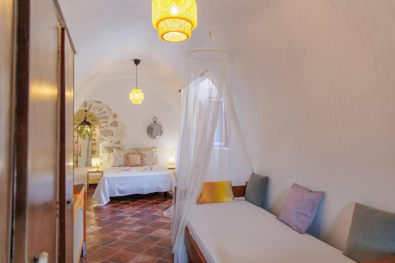 Iliana'S House - Spacious Cave House In The Center Of Areopolis Bagian luar foto
