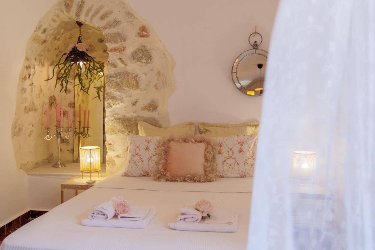 Iliana'S House - Spacious Cave House In The Center Of Areopolis Bagian luar foto