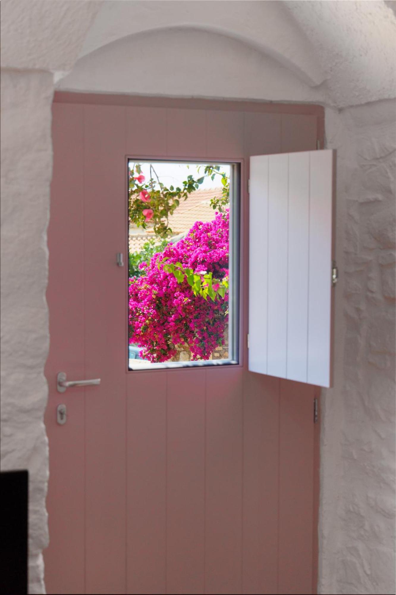 Iliana'S House - Spacious Cave House In The Center Of Areopolis Bagian luar foto